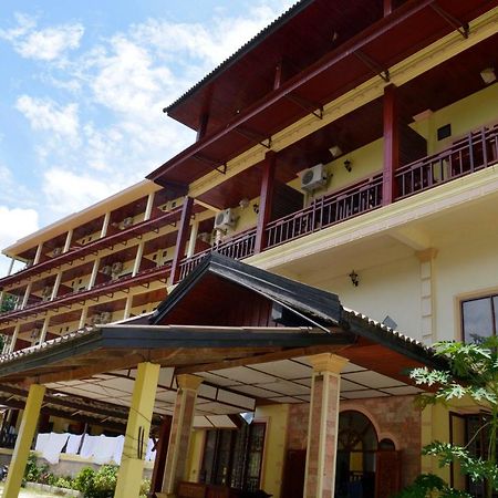 Hotel Vilayvong Vang Vieng Eksteriør bilde