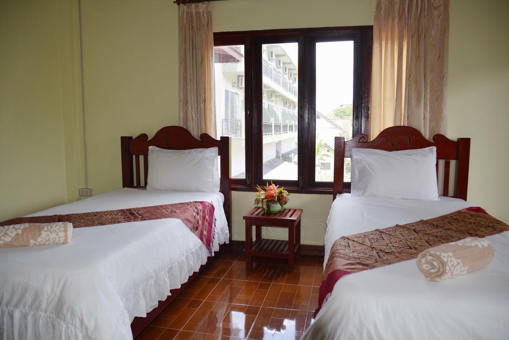 Hotel Vilayvong Vang Vieng Eksteriør bilde