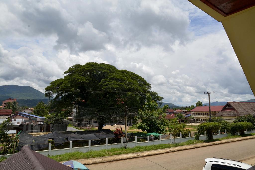 Hotel Vilayvong Vang Vieng Eksteriør bilde