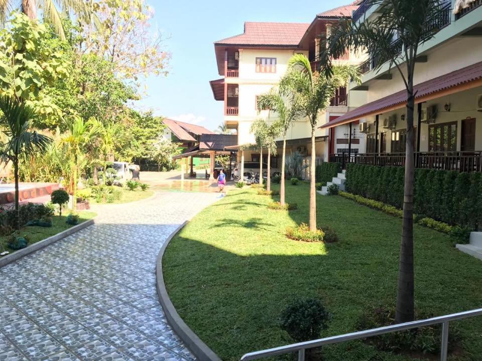 Hotel Vilayvong Vang Vieng Eksteriør bilde