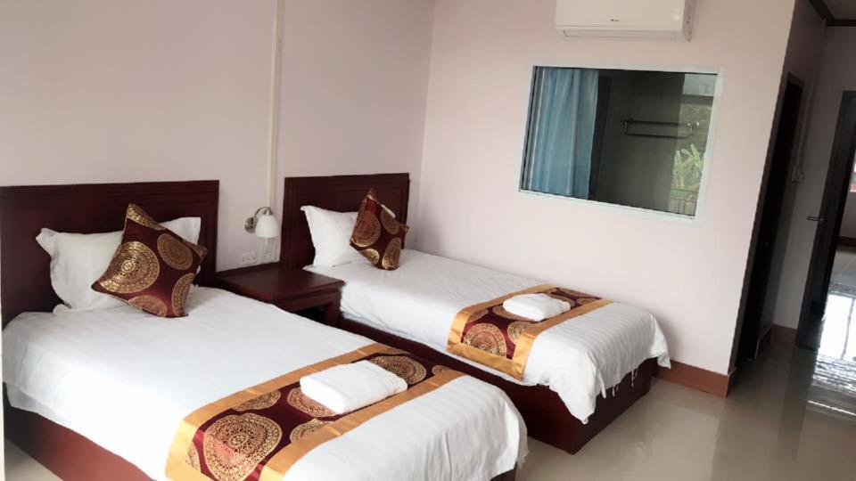 Hotel Vilayvong Vang Vieng Eksteriør bilde